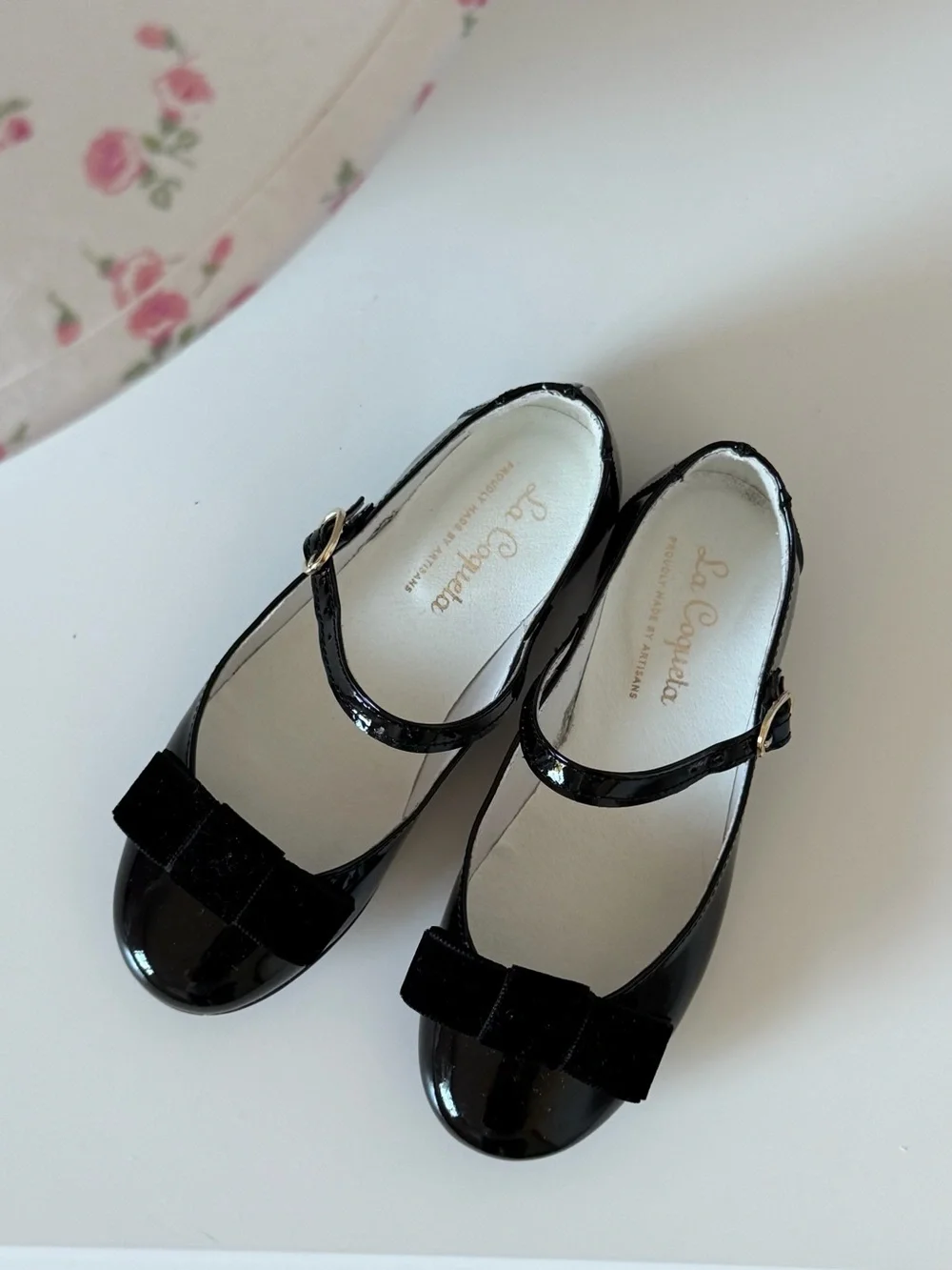 La Coqueta Girls' Black Patent Mary Jane with Bow Accent